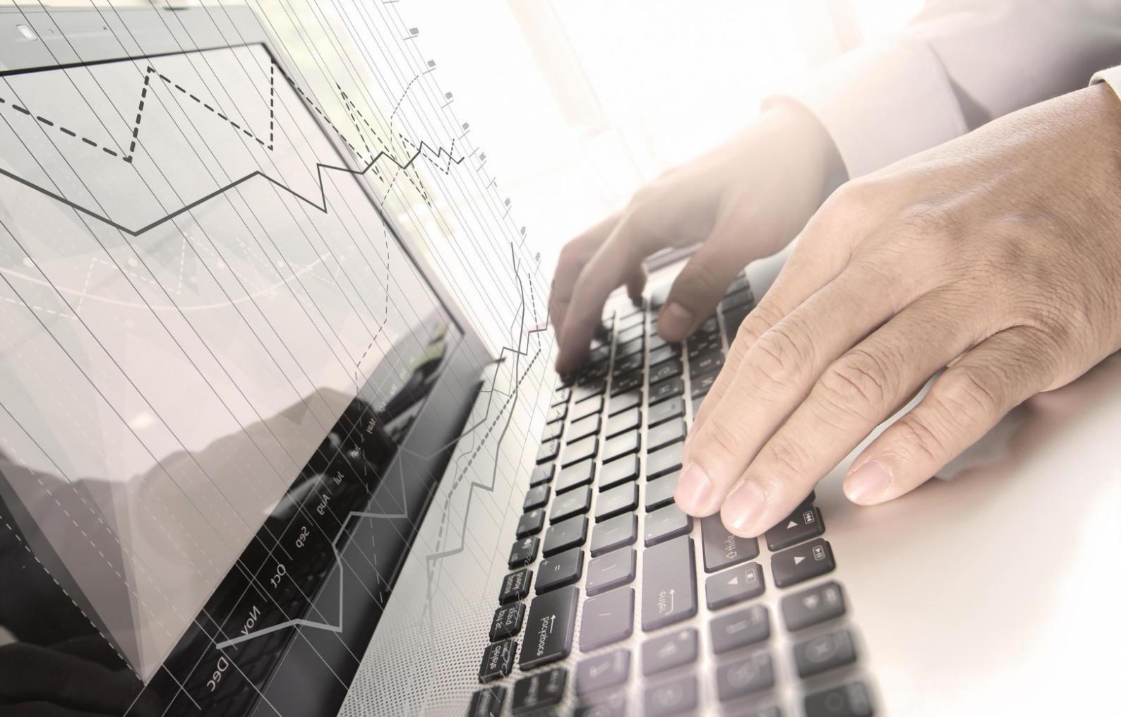 Analysis of mobile app performance metrics across different device types