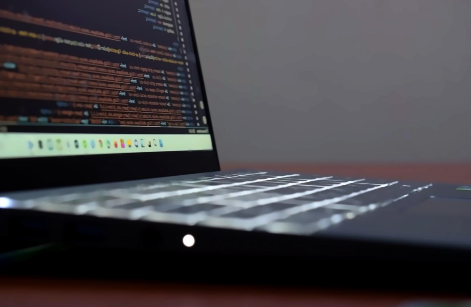 Collaborative debugging session identifying mobile app issues